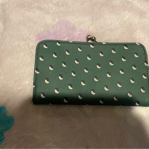 🛍️2/$38 Green Polka Dot Women's Wallet
